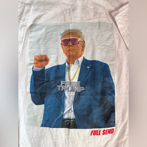 EXCLUSIVE FULLSEND FREE TRUMP GOLD CHAIN LIMITED EDITION SHIRT! - Picture 1 of 3